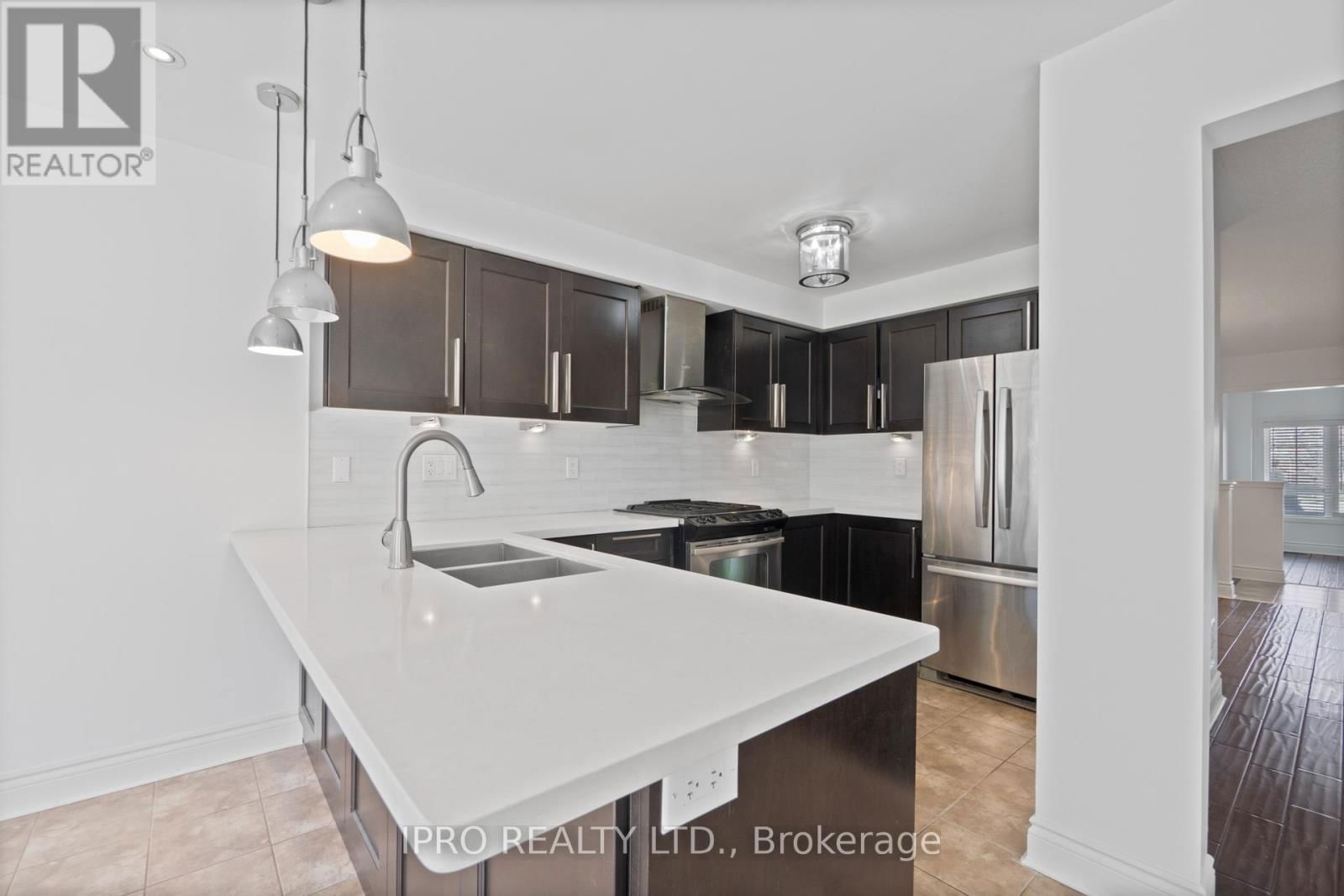 470 SAVOLINE BOULEVARD Image 14