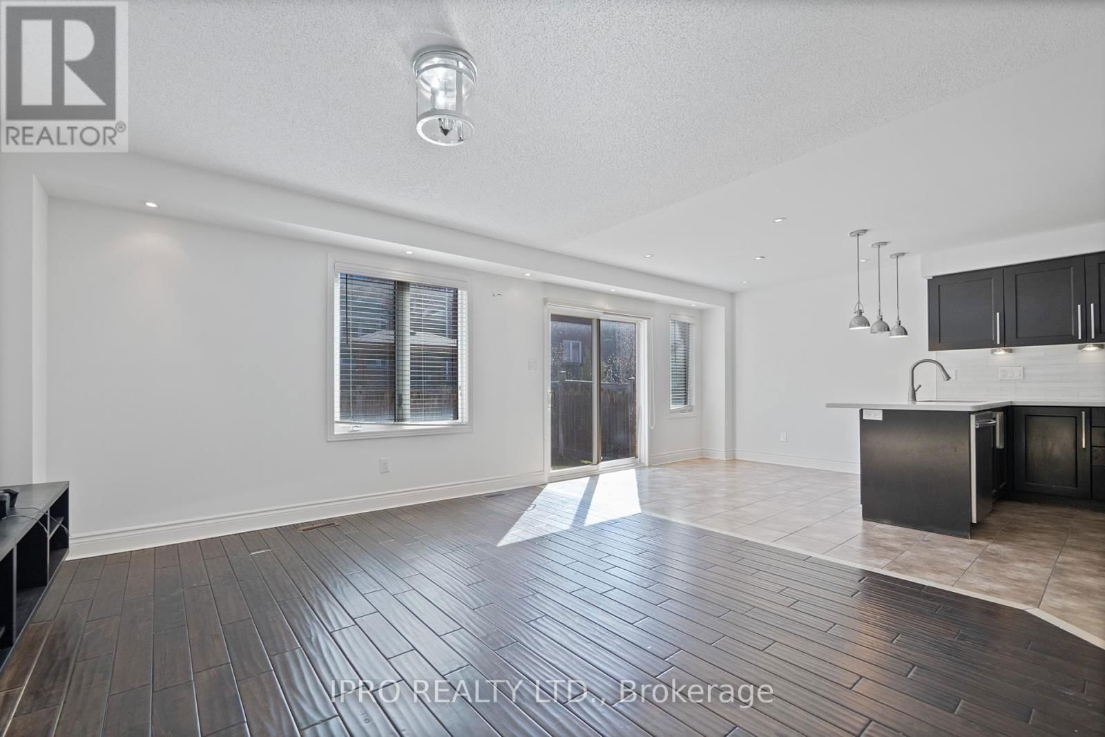 470 SAVOLINE BOULEVARD Image 21