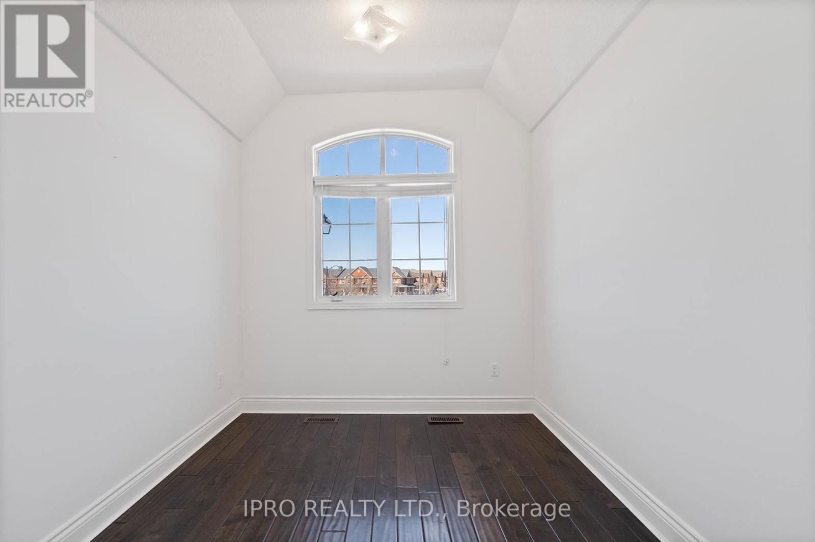 470 SAVOLINE BOULEVARD Image 26