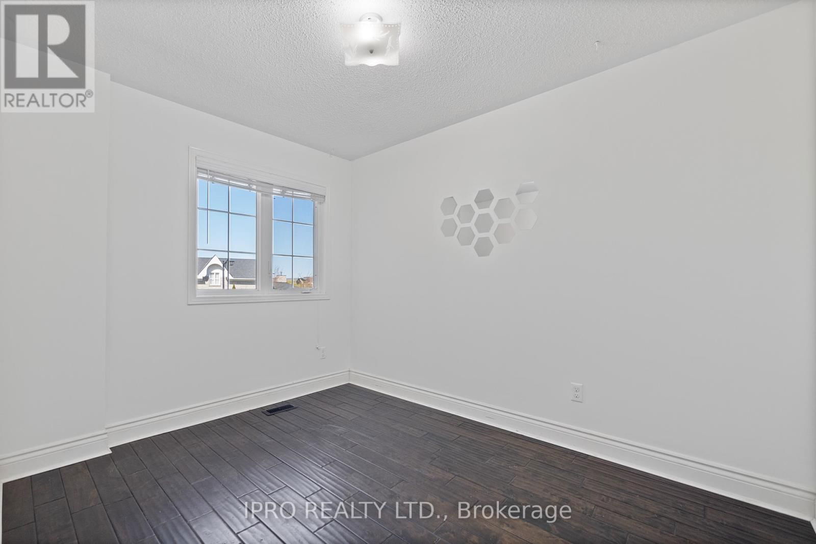 470 SAVOLINE BOULEVARD Image 28