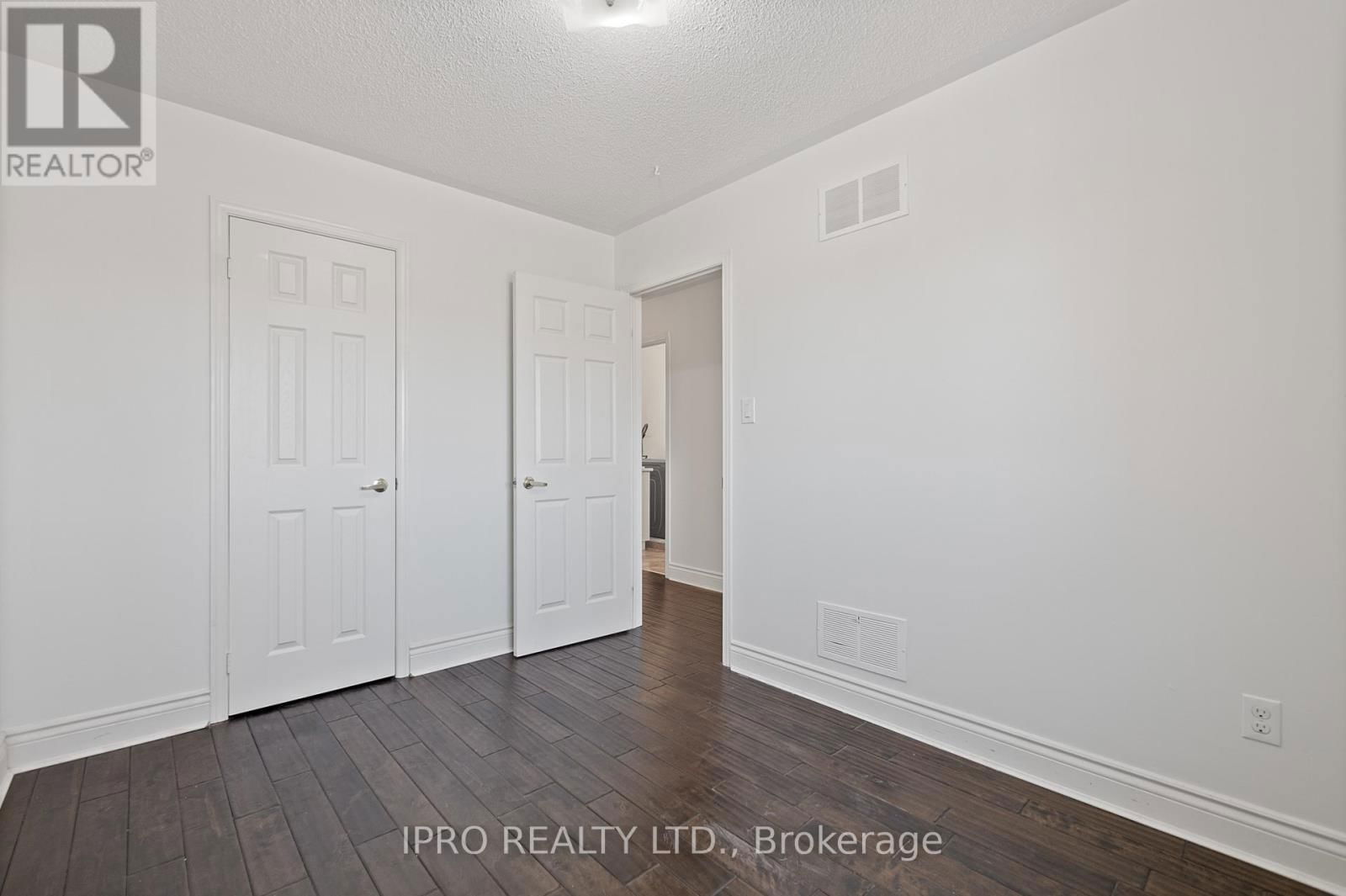 470 SAVOLINE BOULEVARD Image 29