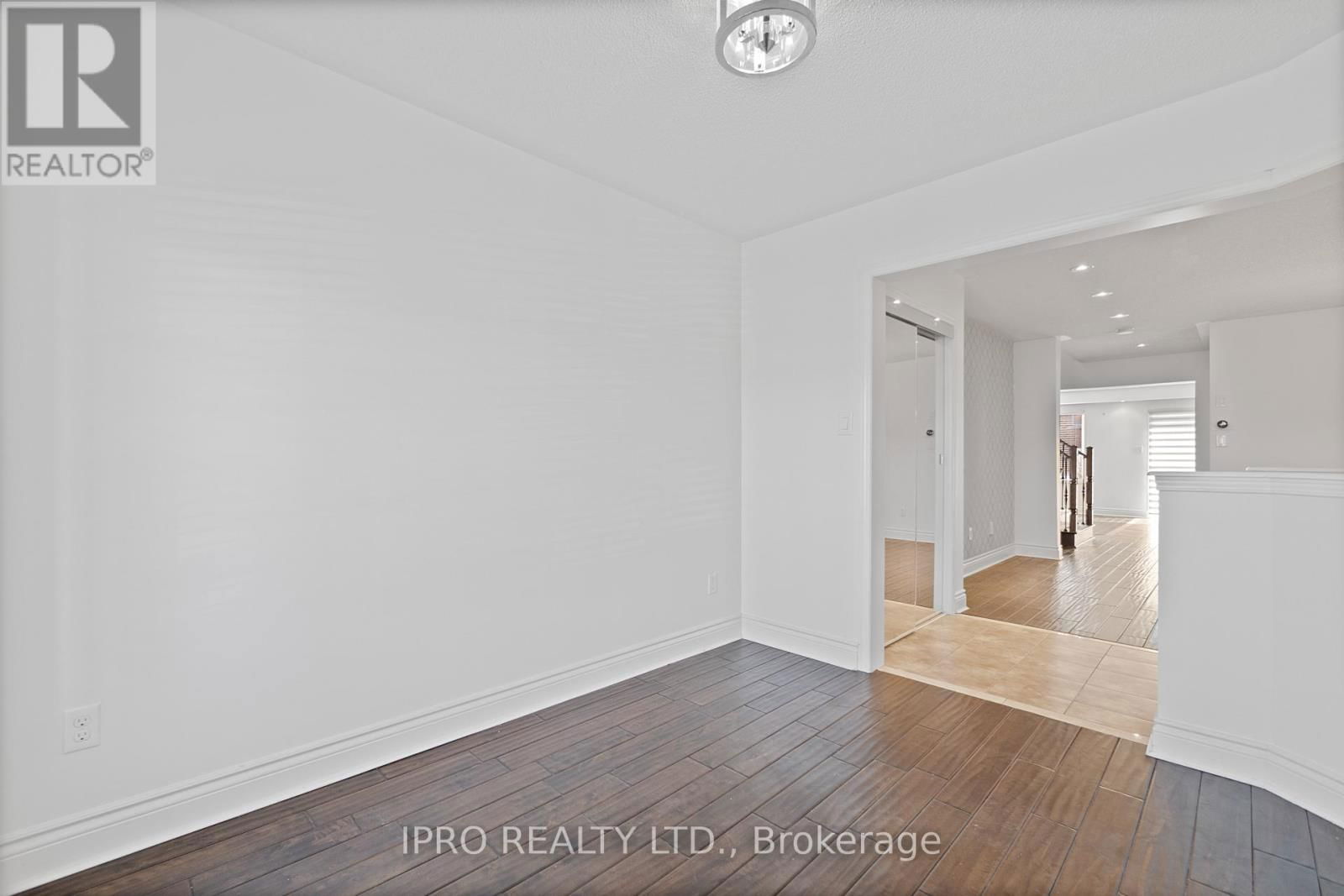470 SAVOLINE BOULEVARD Image 8