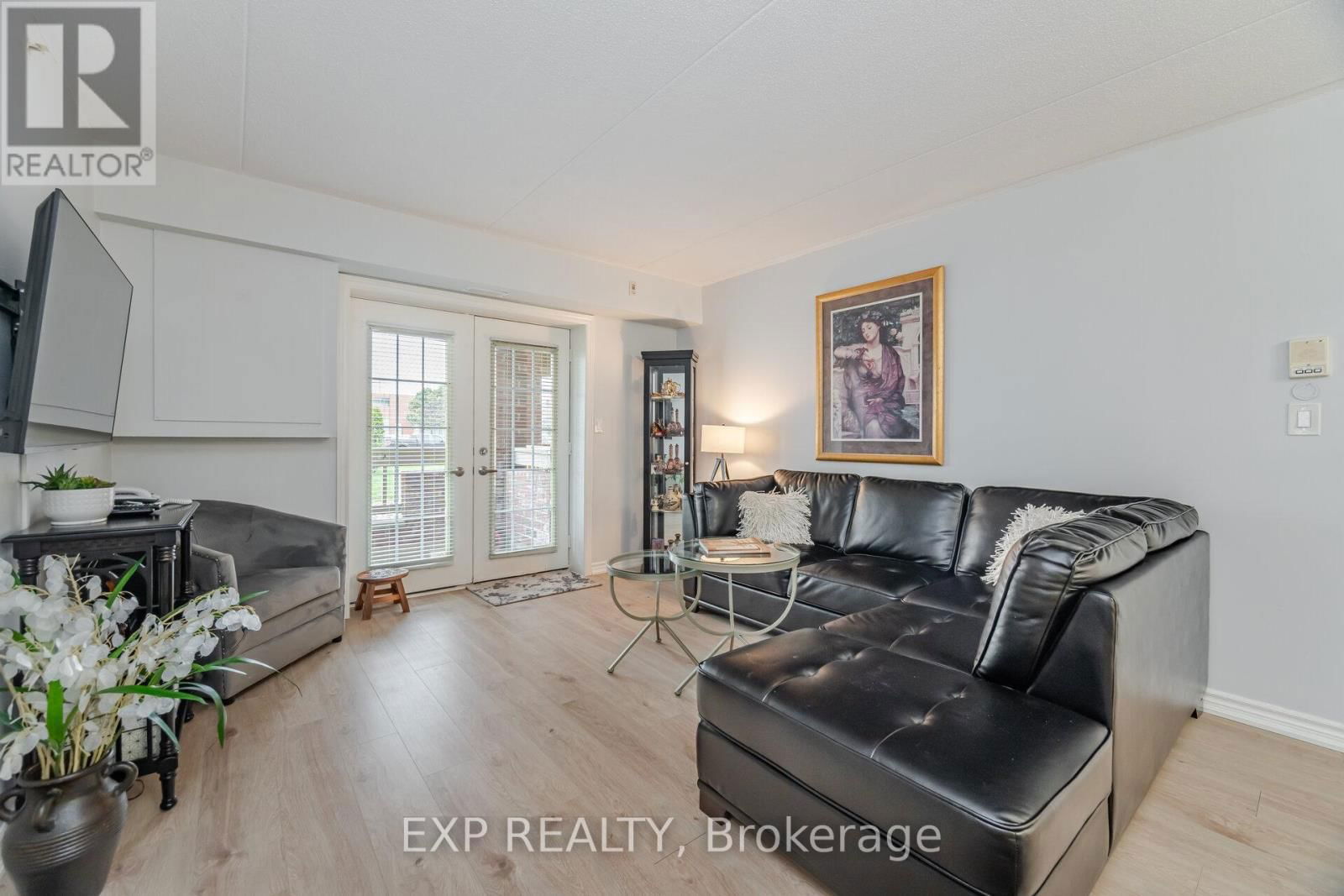 104 - 4005 KILMER DRIVE Image 12