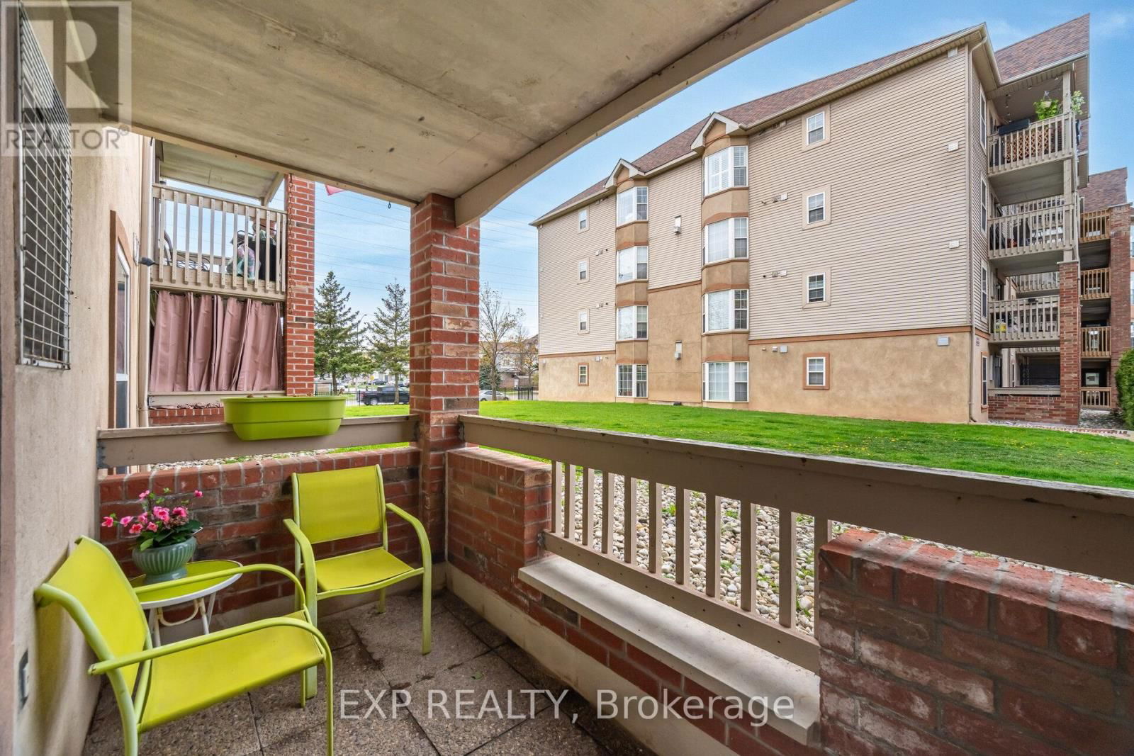104 - 4005 KILMER DRIVE Image 22