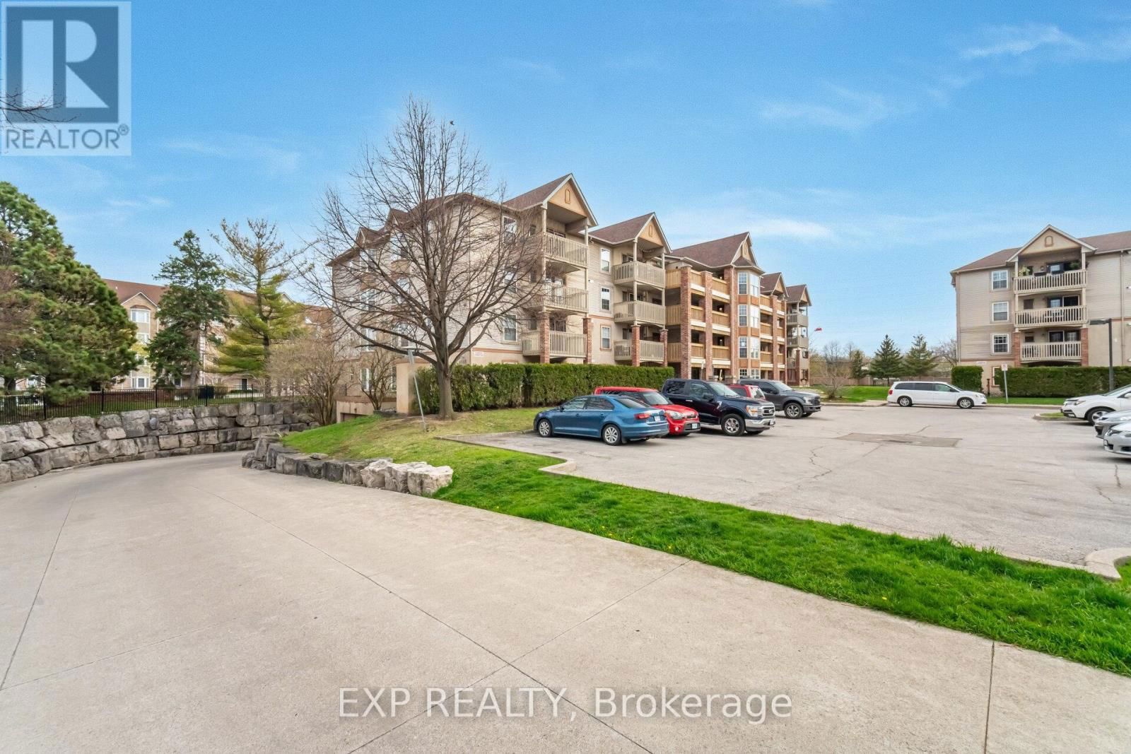 104 - 4005 KILMER DRIVE Image 27
