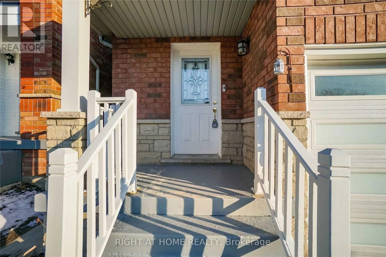 7438 MAGISTRATE (LOWER) TERRACE Image 4
