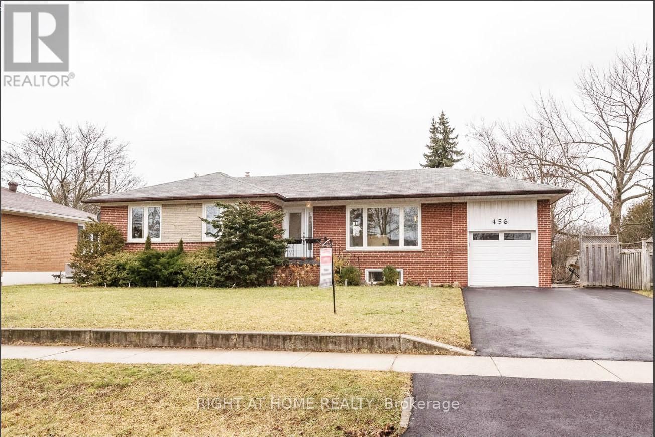 456 SCARSDALE CRESCENT Image 1