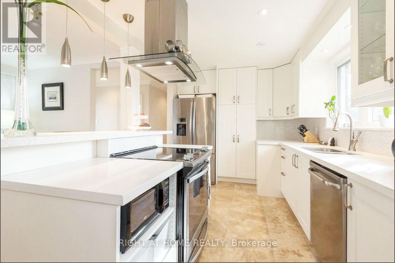 456 SCARSDALE CRESCENT Image 12