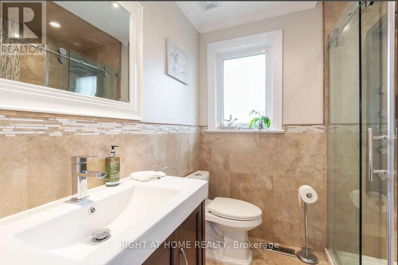 456 SCARSDALE CRESCENT Image 19