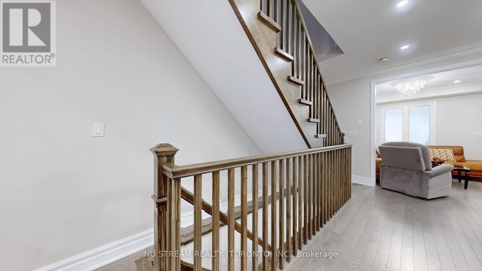 1040 OSSINGTON AVENUE Image 25