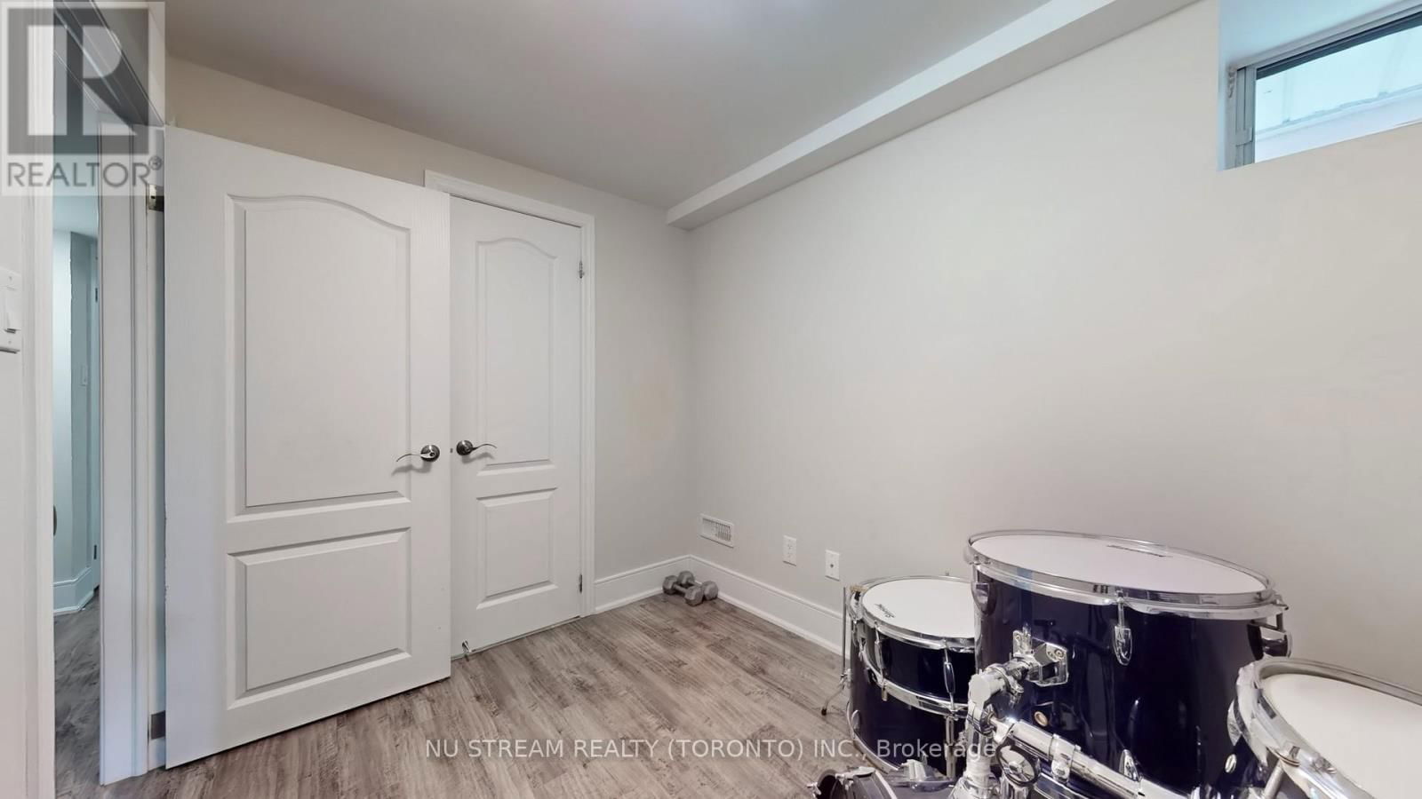 1040 OSSINGTON AVENUE Image 33