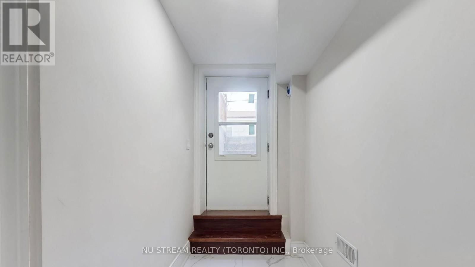 1040 OSSINGTON AVENUE Image 35