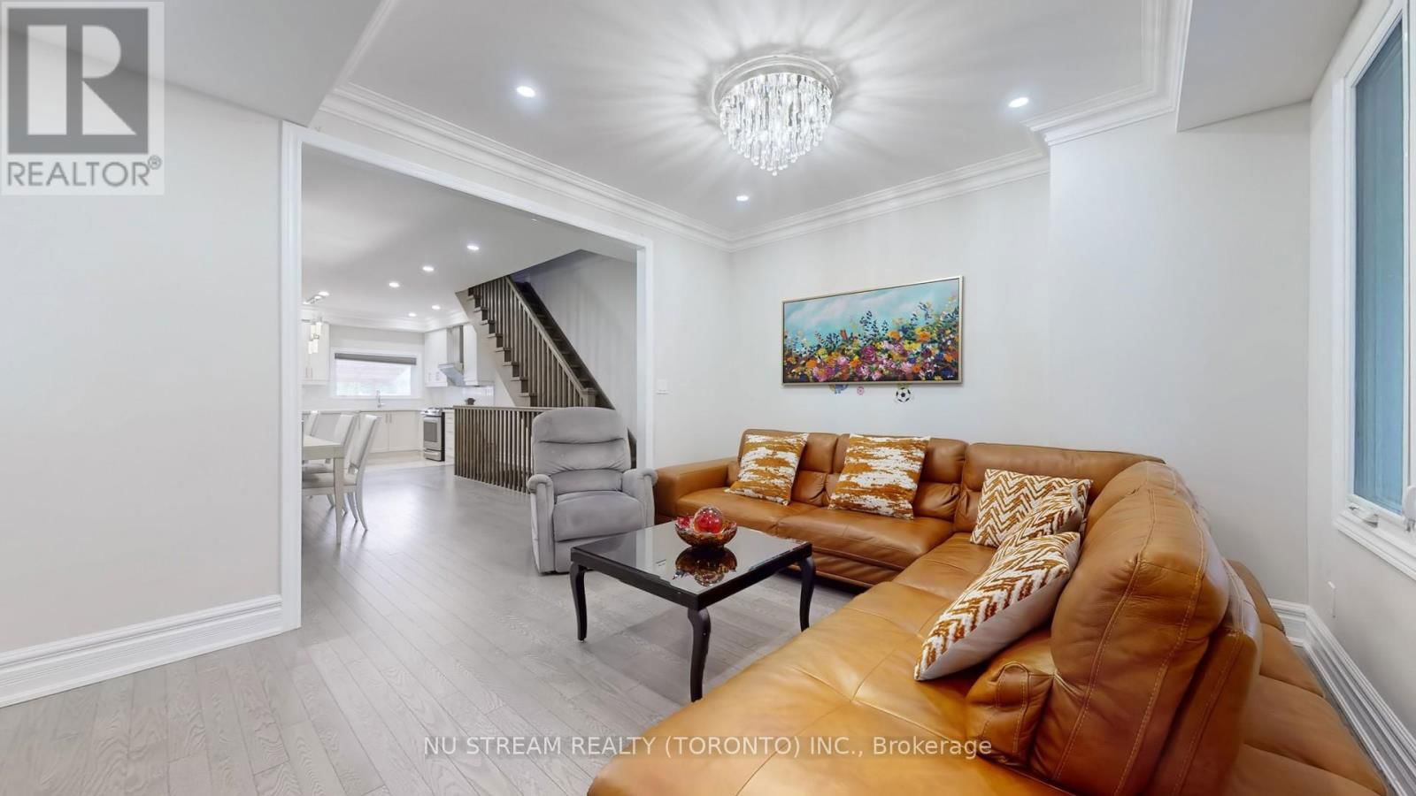 1040 OSSINGTON AVENUE Image 4