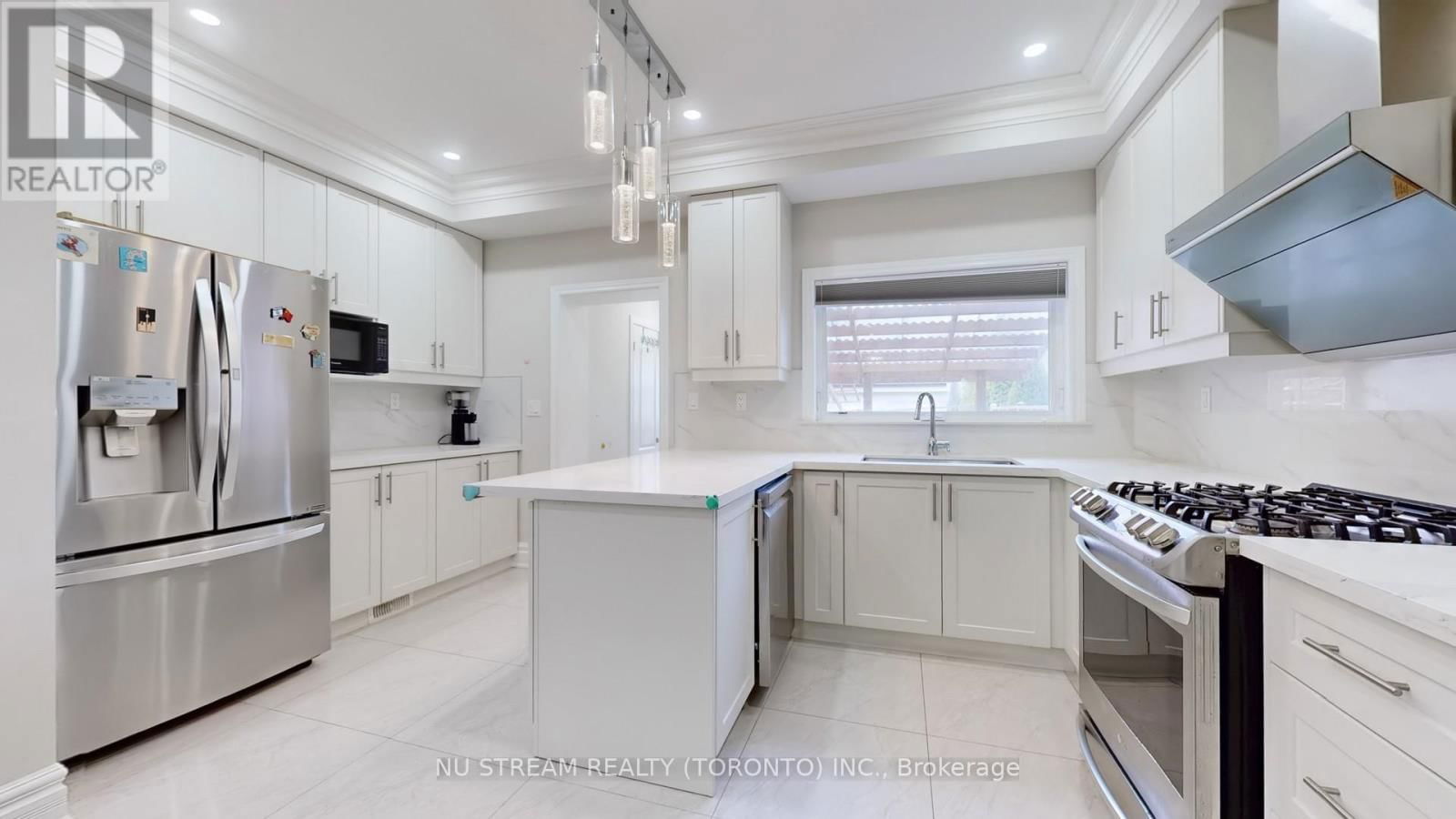 1040 OSSINGTON AVENUE Image 9