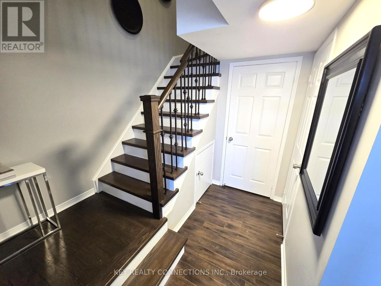 79 - 60 FAIRWOOD CIRCLE Image 11
