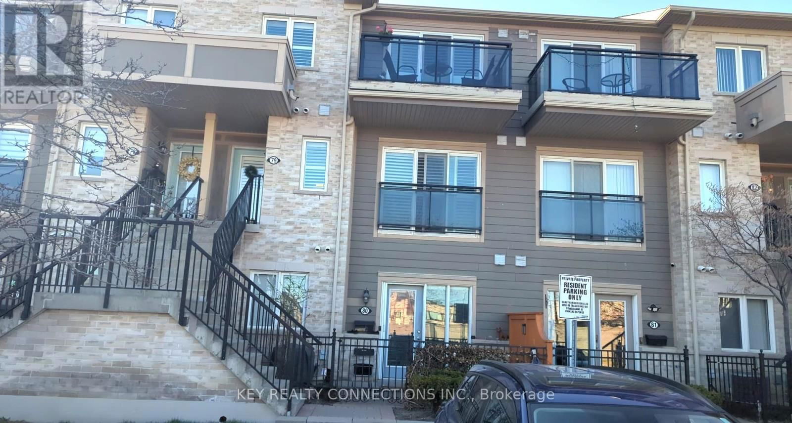 79 - 60 FAIRWOOD CIRCLE Image 2