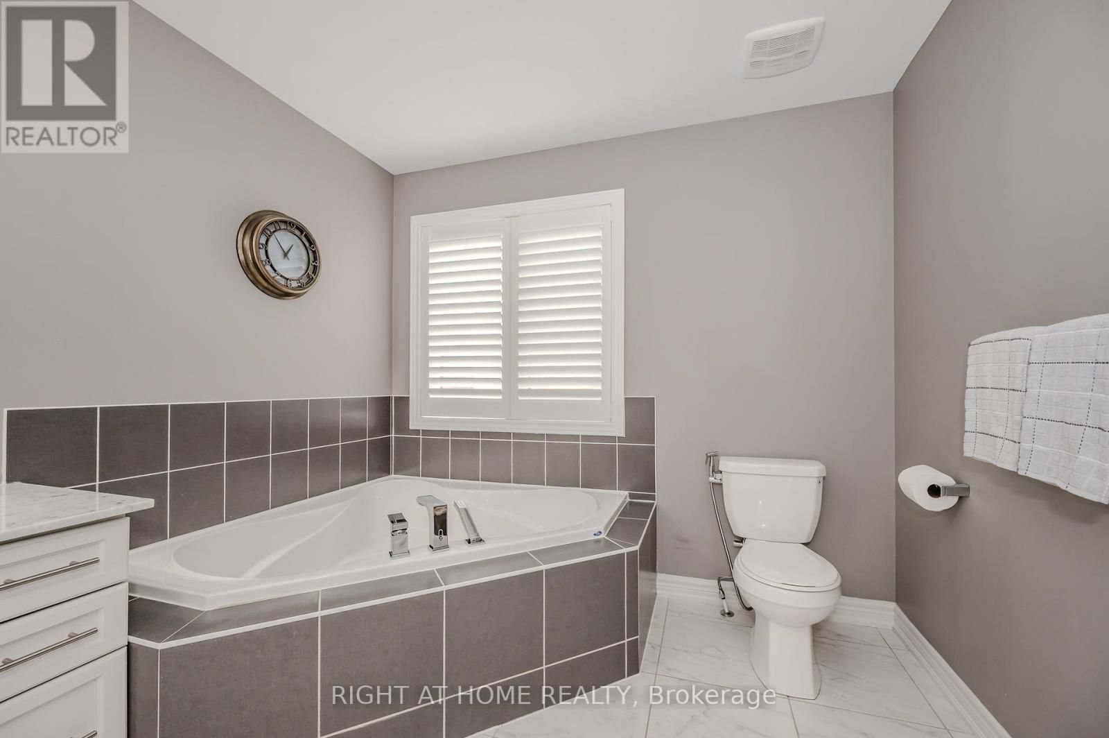 64 KALMIA ROAD Image 25