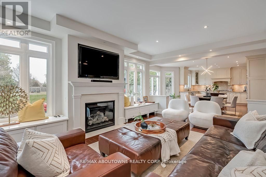 393 CLAREMONT CRESCENT Image 18