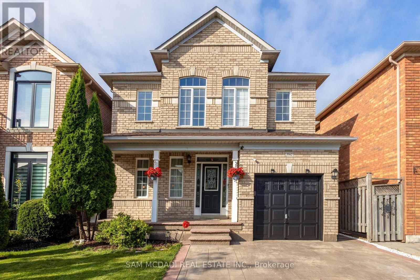 5562 KATY GATE Image 1