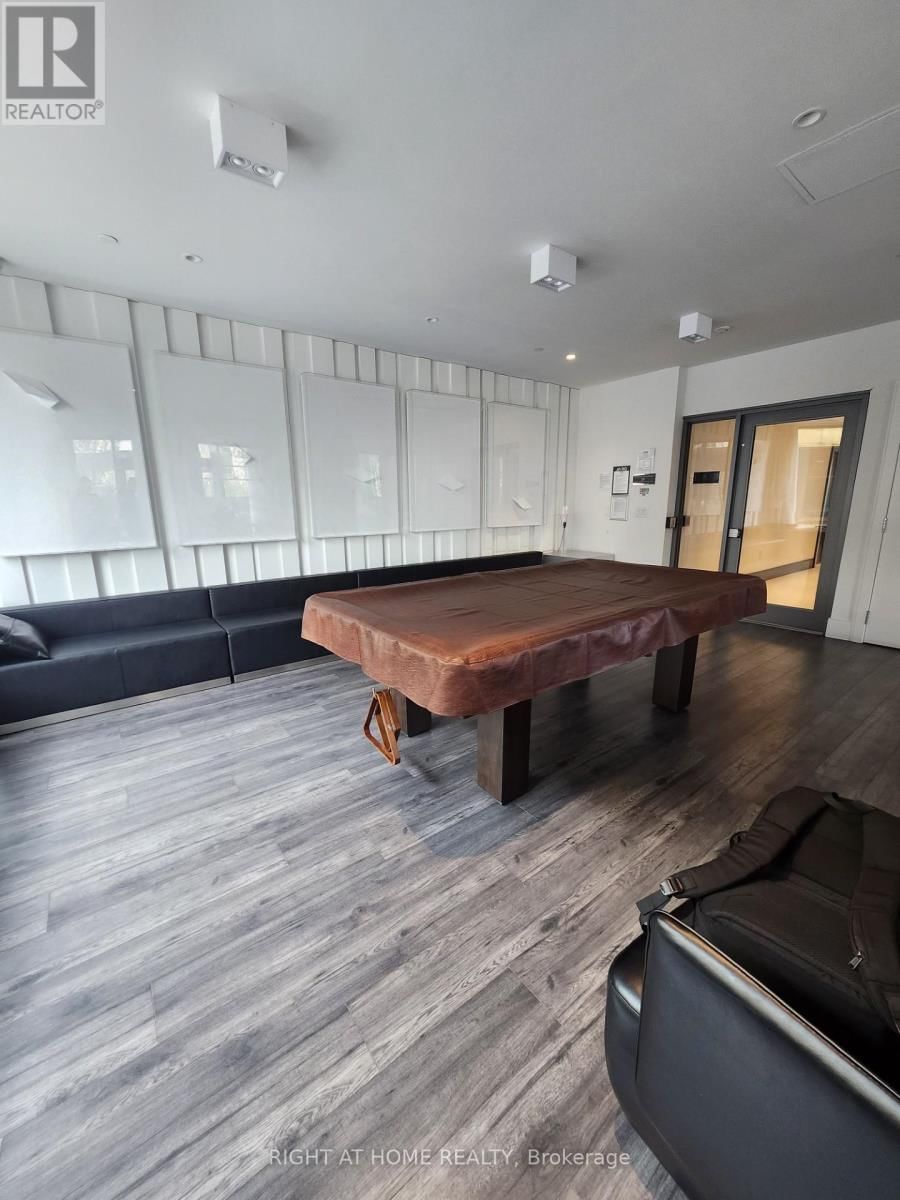 1009 - 10 DE BOERS DRIVE Image 10