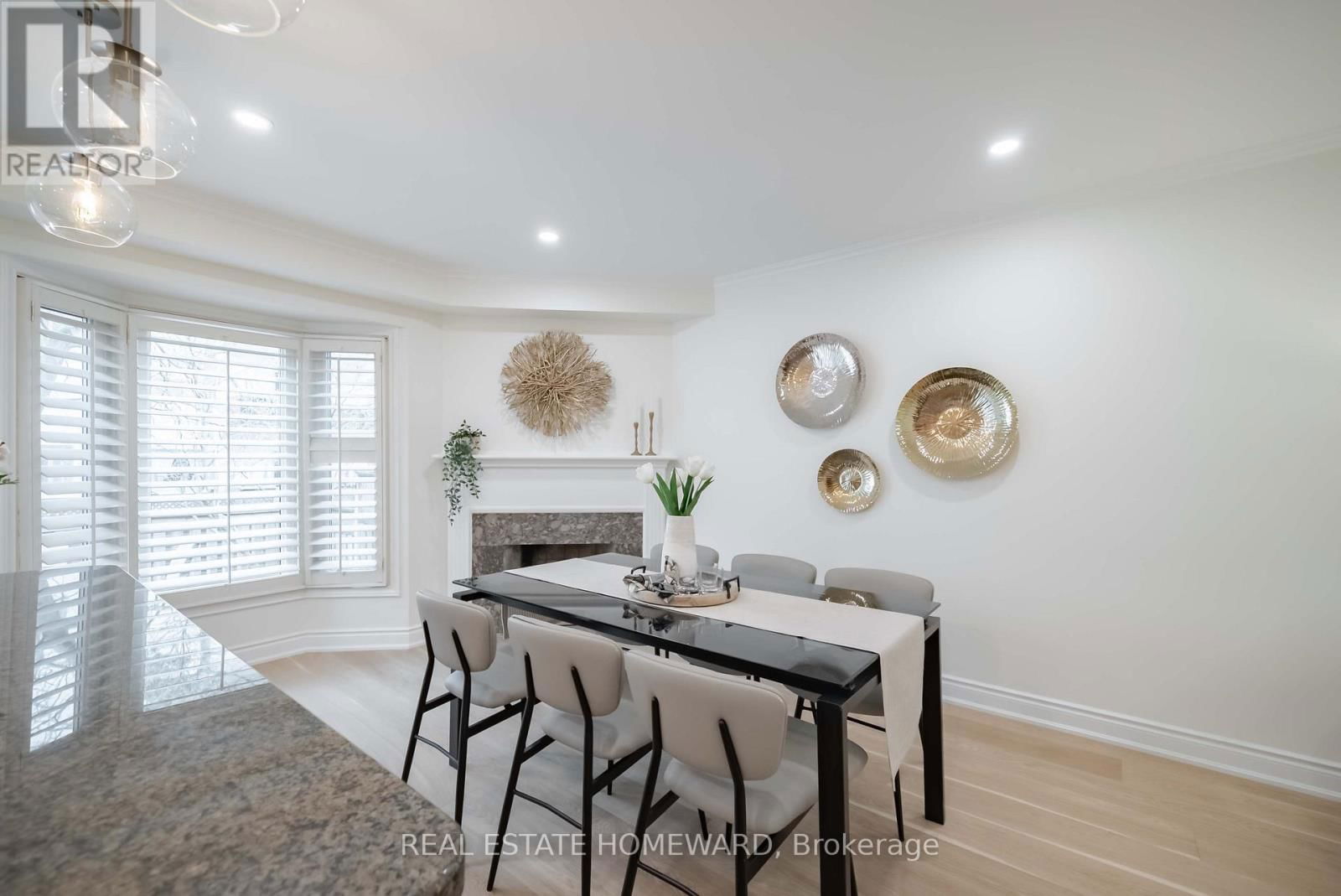 2 - 2314 MARINE DRIVE Image 13