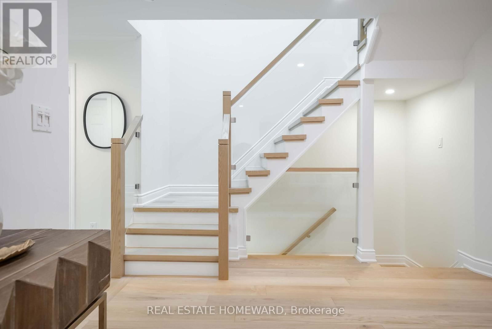2 - 2314 MARINE DRIVE Image 14