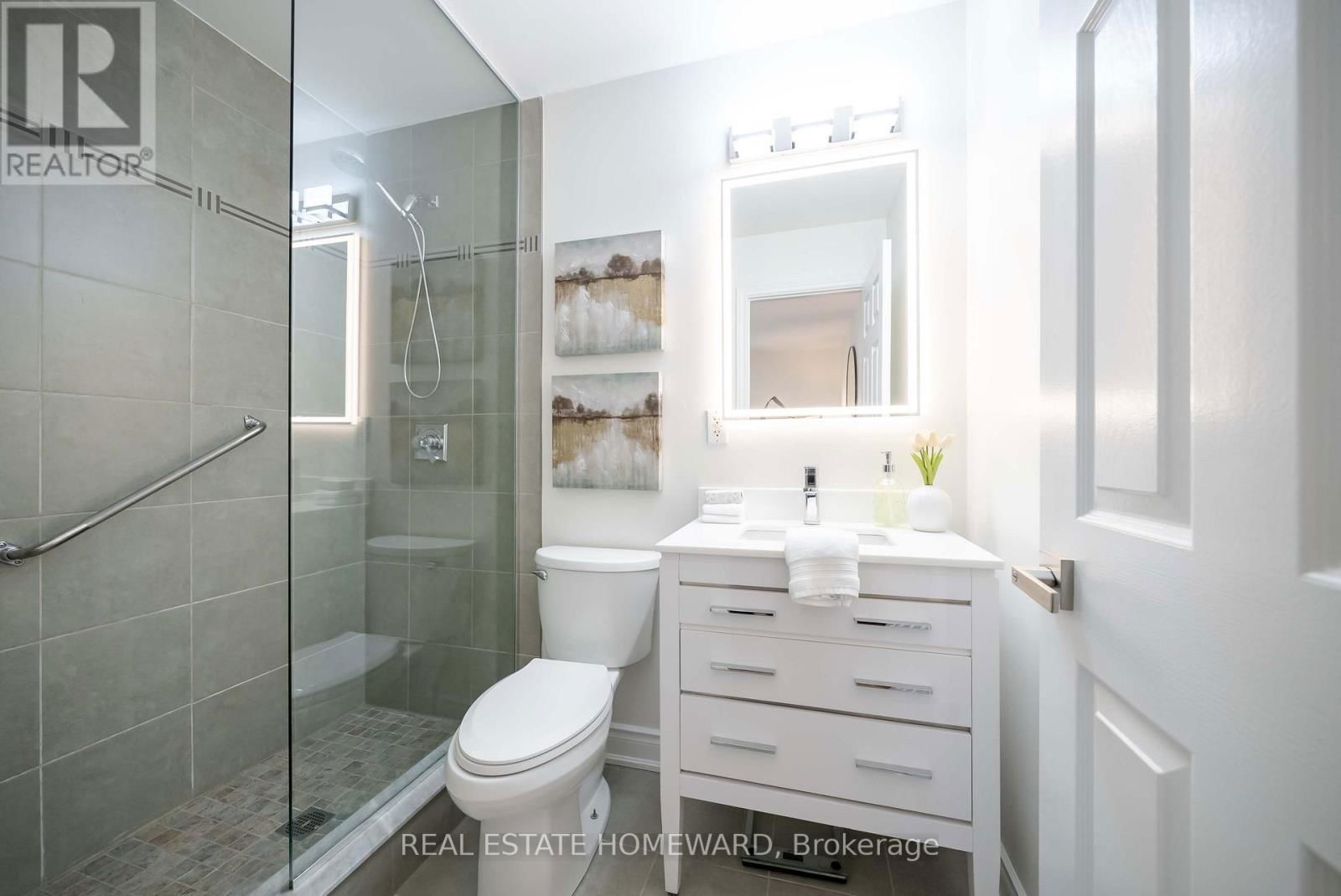 2 - 2314 MARINE DRIVE Image 20