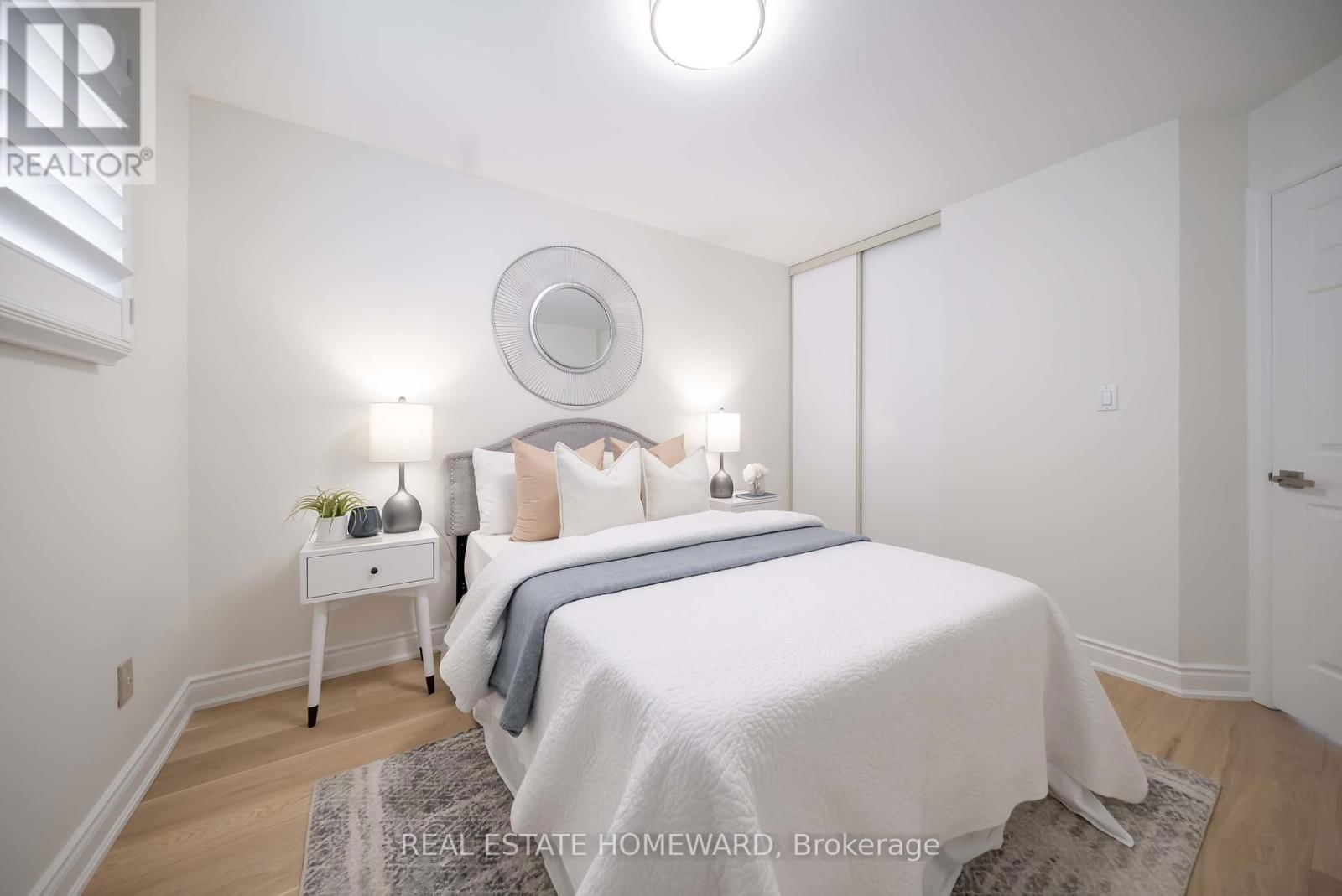 2 - 2314 MARINE DRIVE Image 25