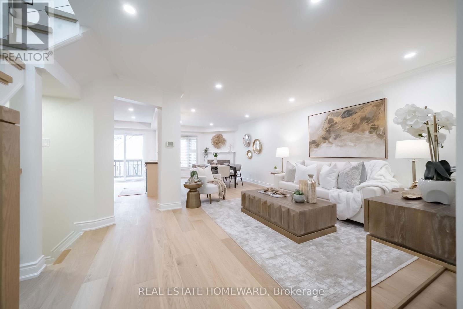 2 - 2314 MARINE DRIVE Image 4