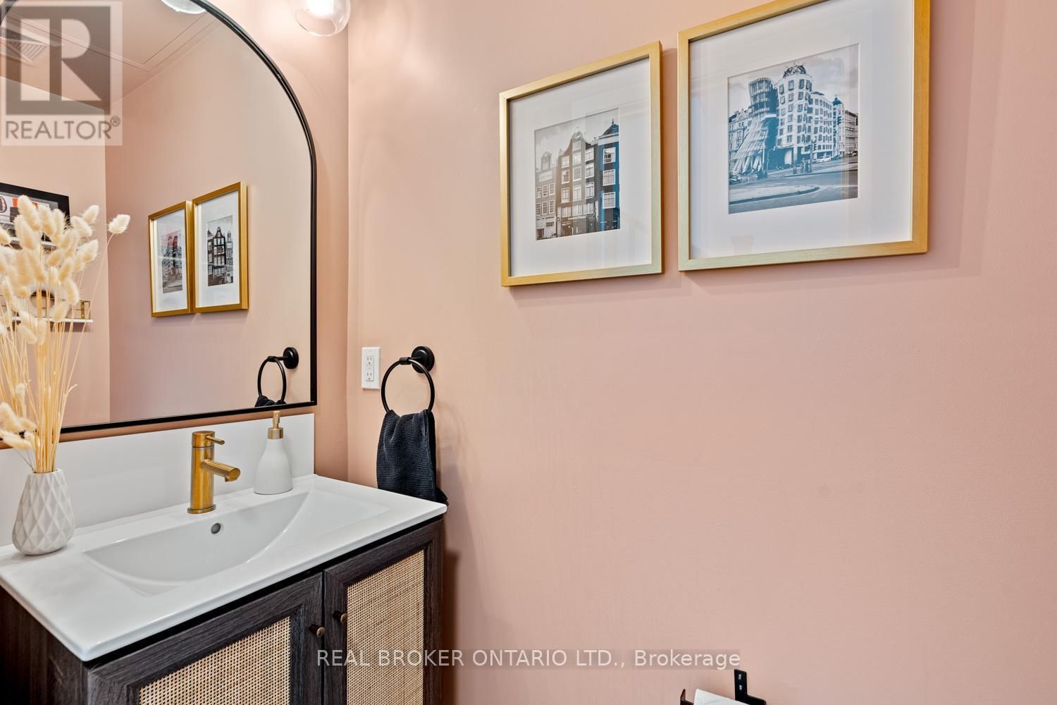 105 - 155 DOWNSVIEW PARK BOULEVARD Image 15