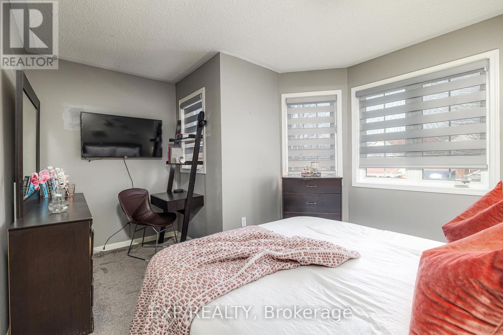 73 JESSOP DRIVE Image 16