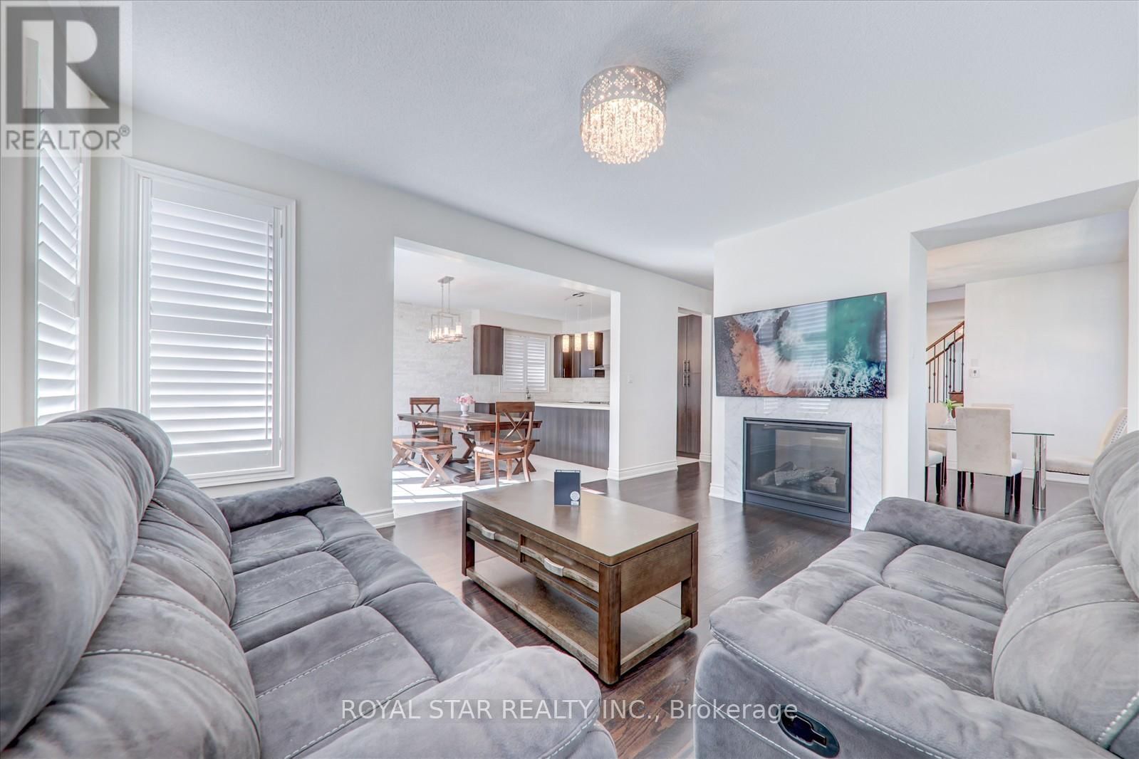 16 VETCH STREET Image 11