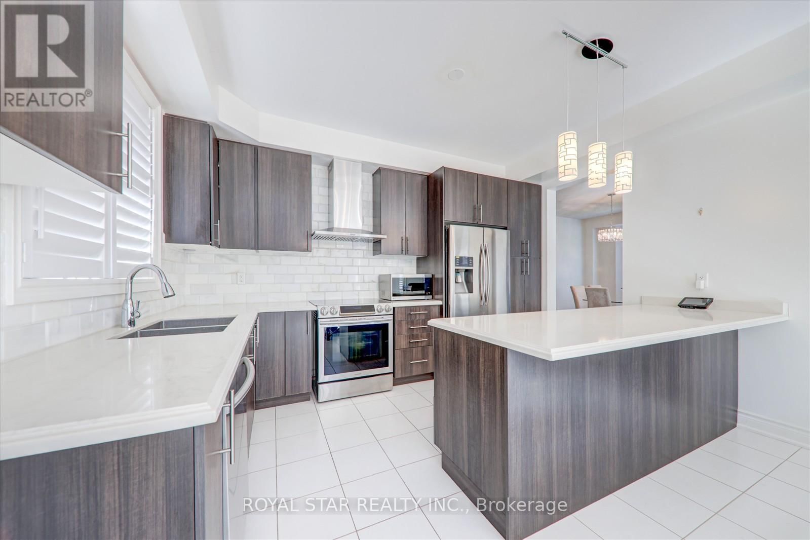 16 VETCH STREET Image 13