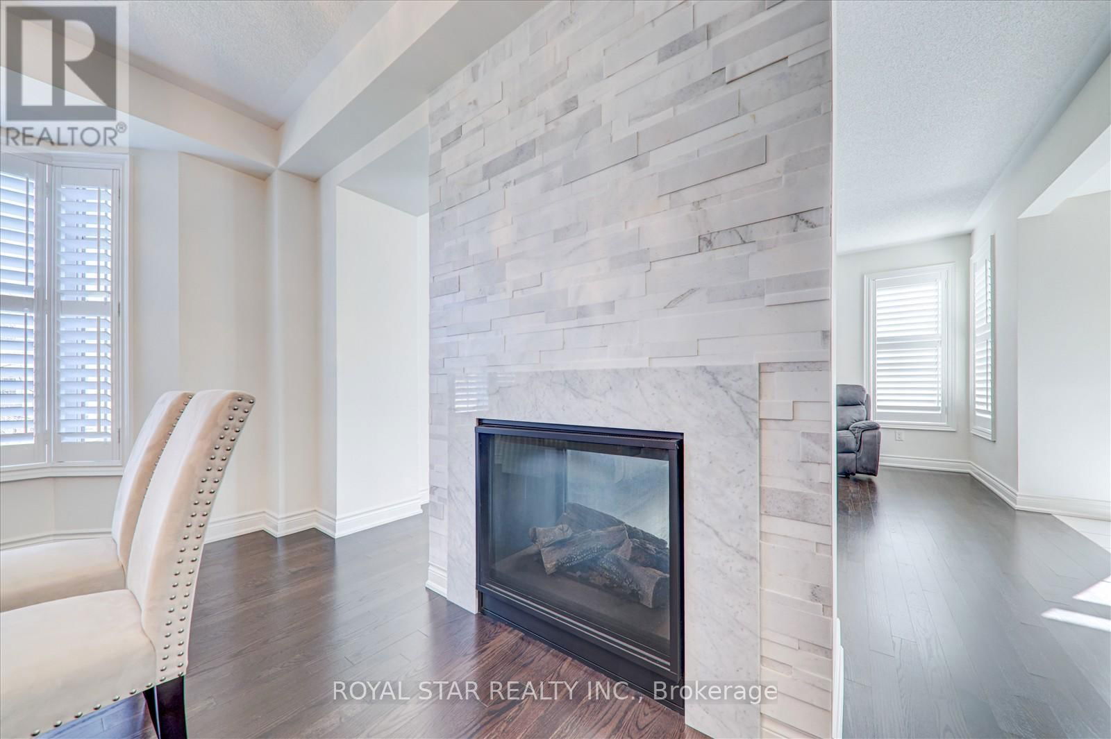 16 VETCH STREET Image 15