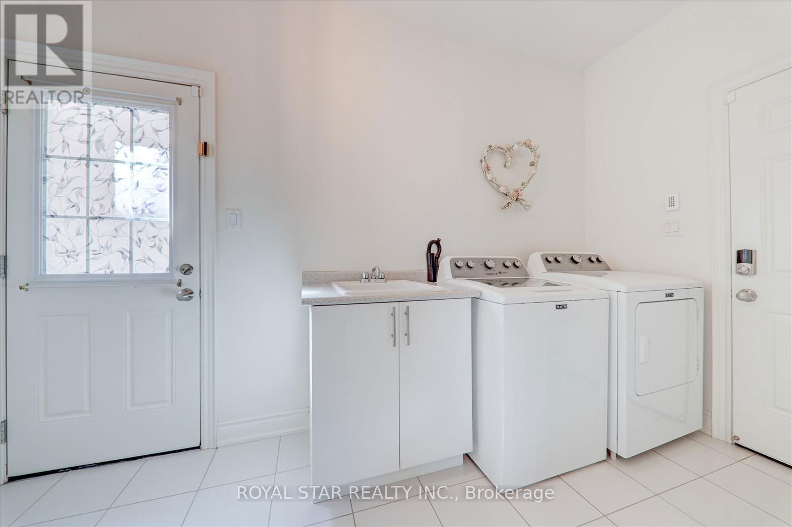 16 VETCH STREET Image 17