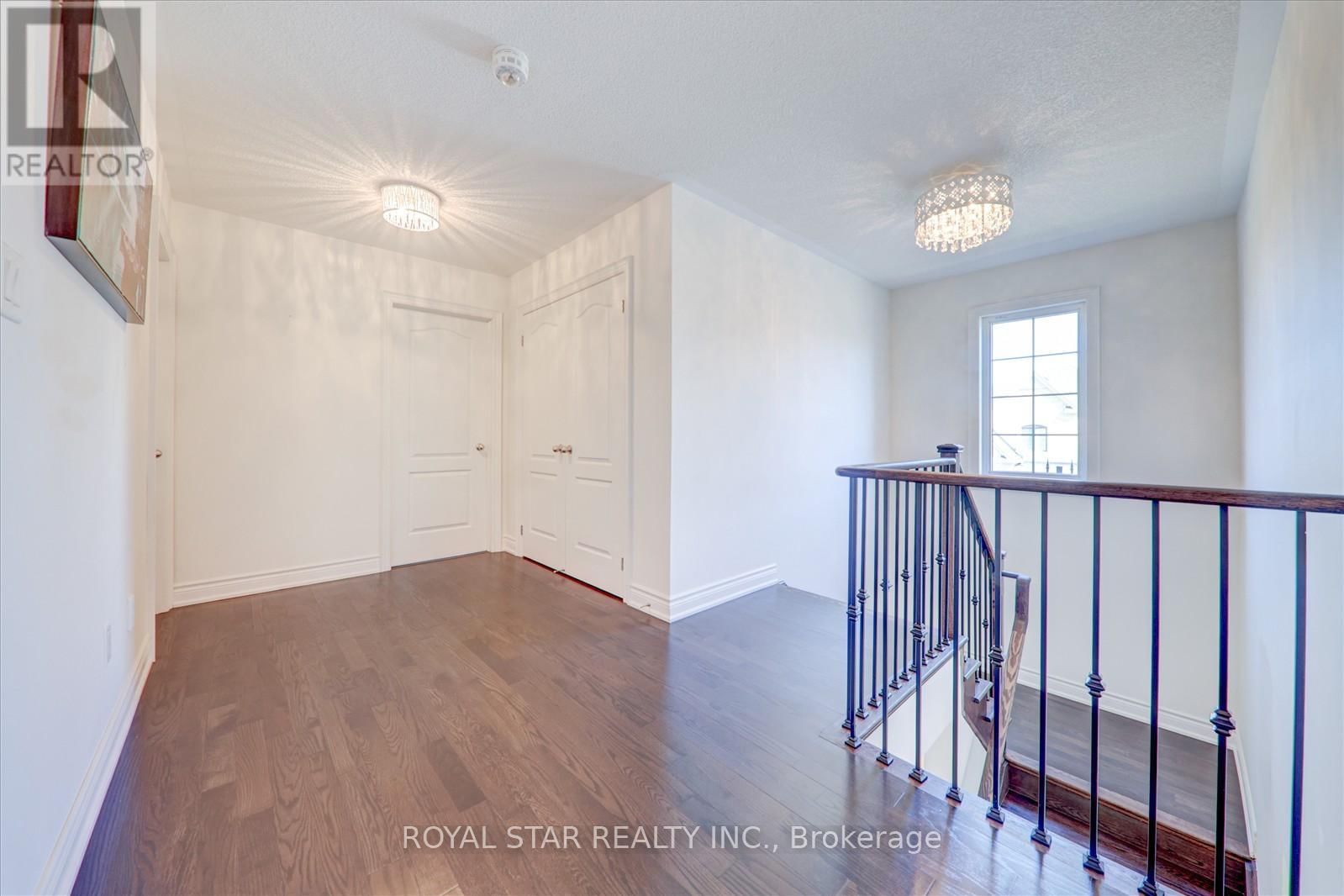 16 VETCH STREET Image 18