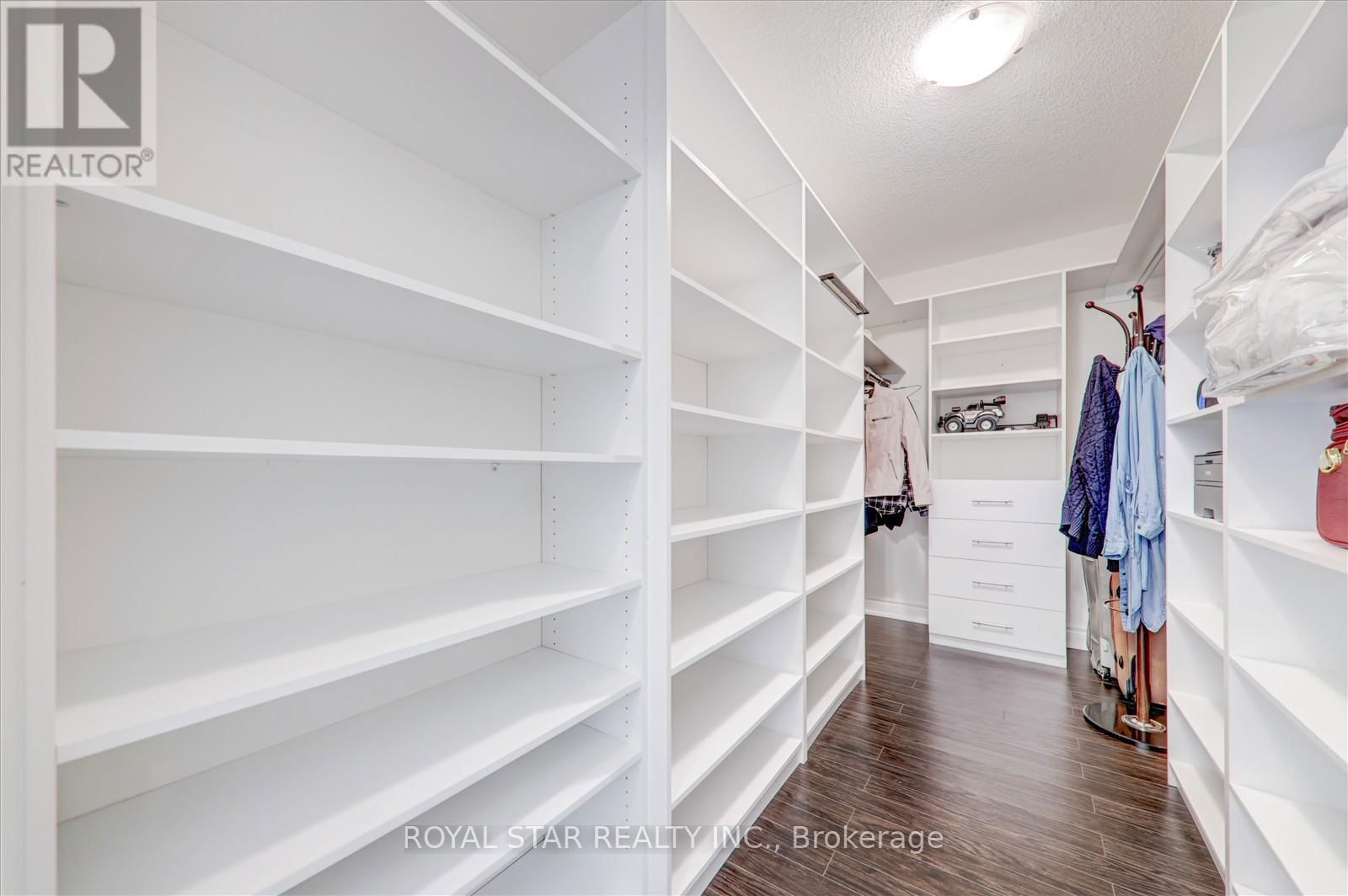 16 VETCH STREET Image 23