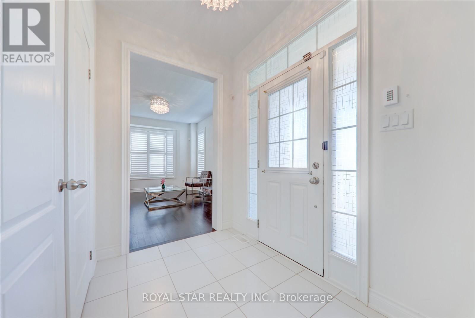 16 VETCH STREET Image 6