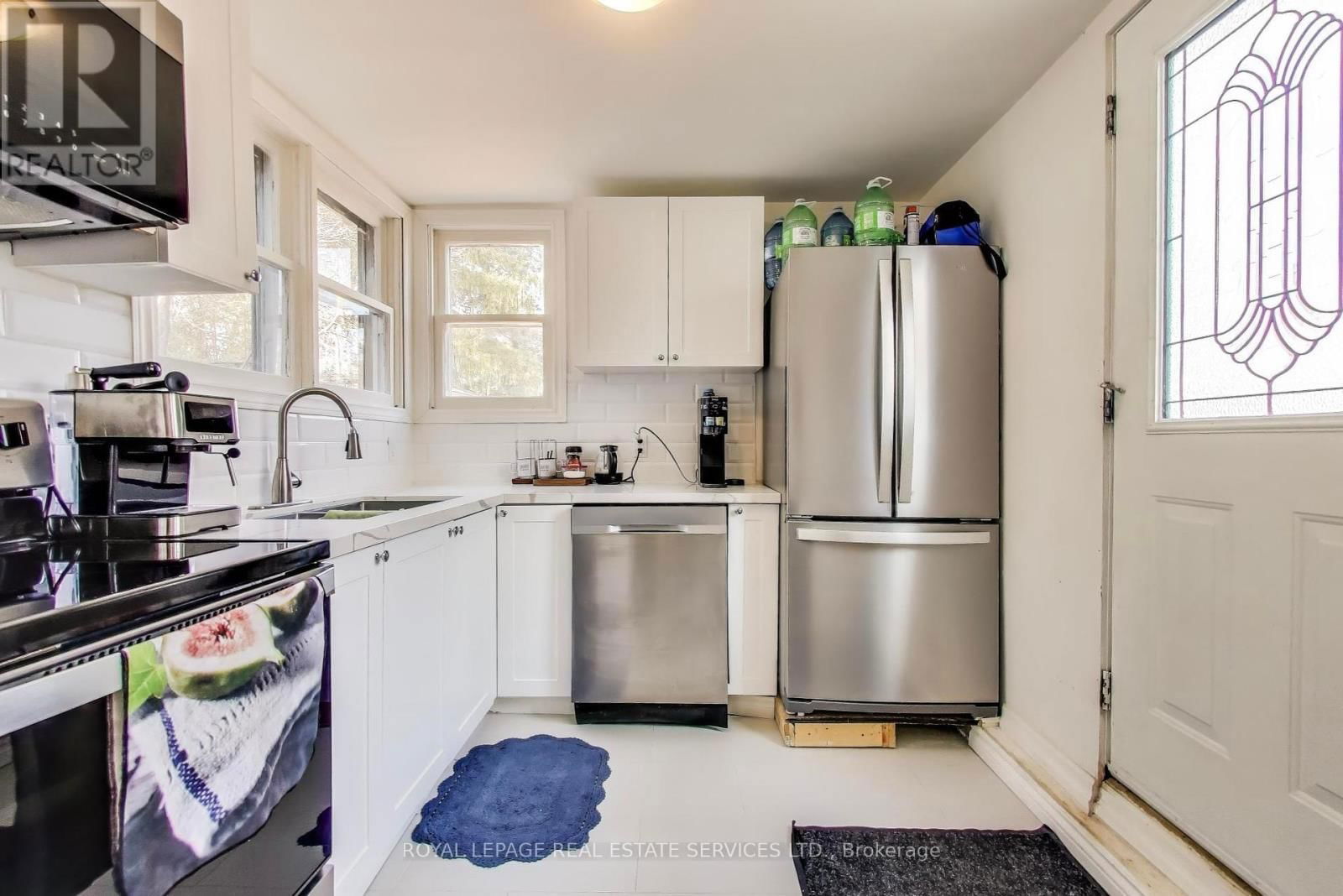 18 EWING STREET Image 18