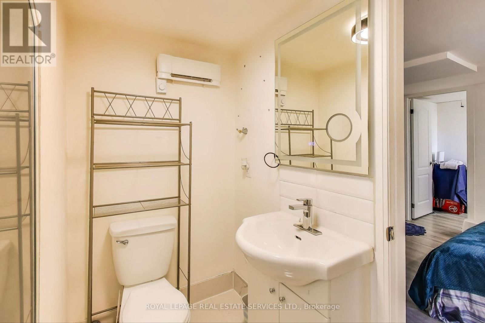 18 EWING STREET Image 19