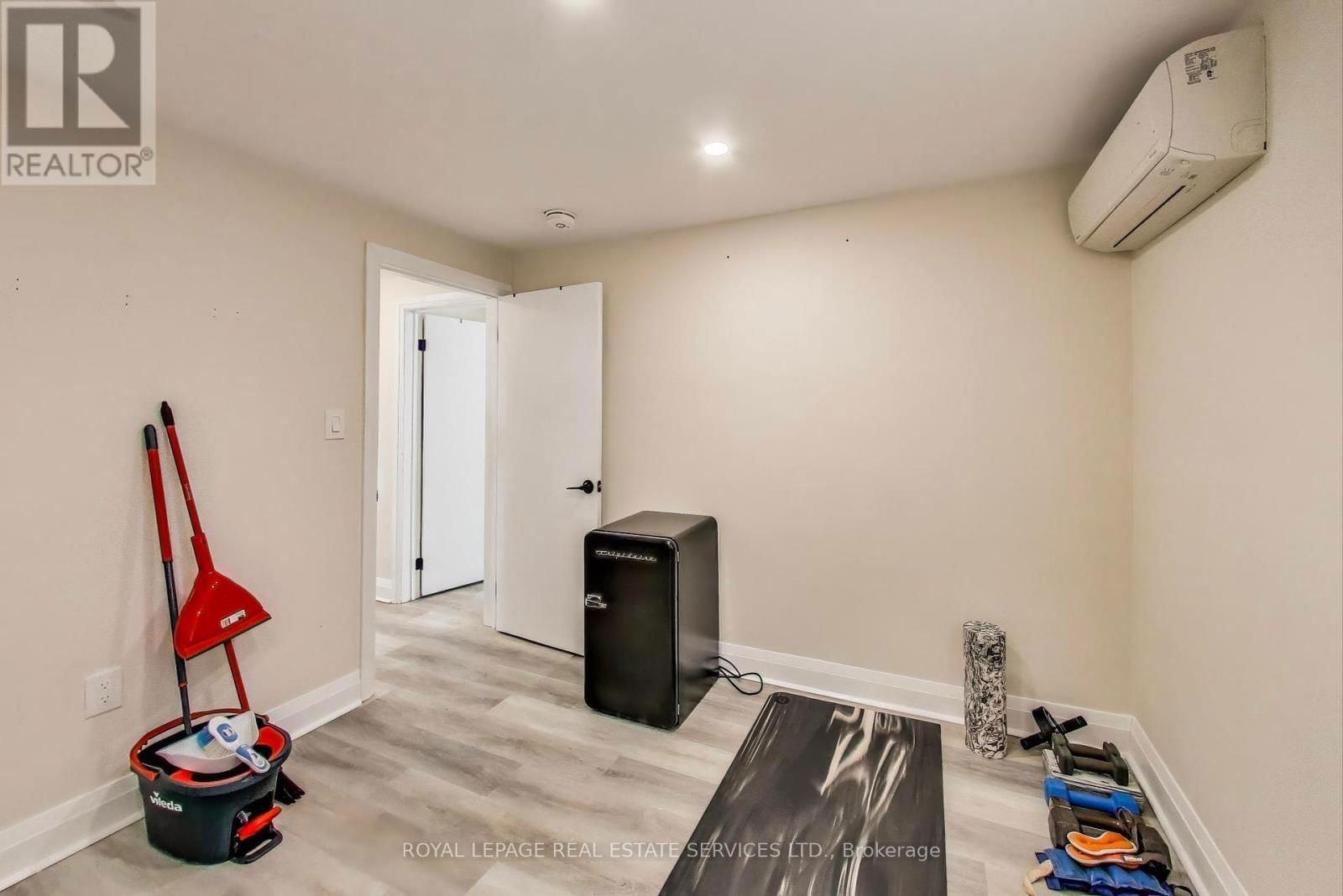 18 EWING STREET Image 21