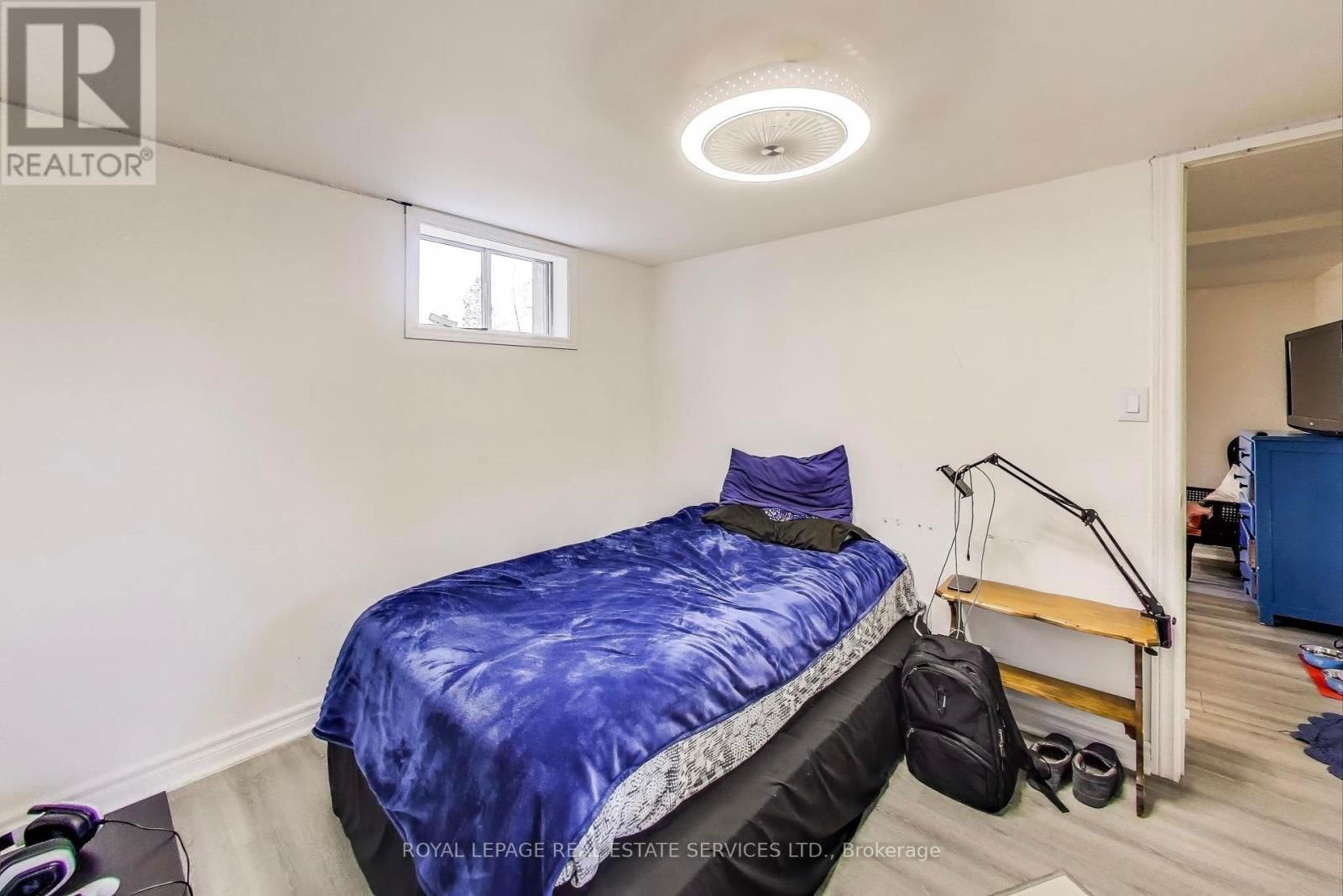 18 EWING STREET Image 24