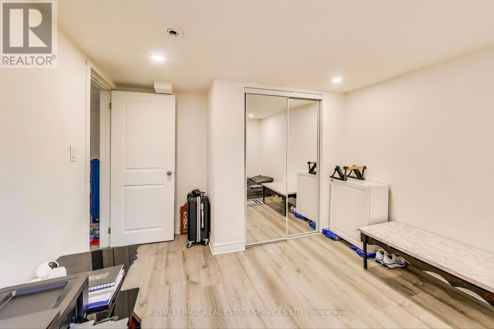 18 EWING STREET Image 26