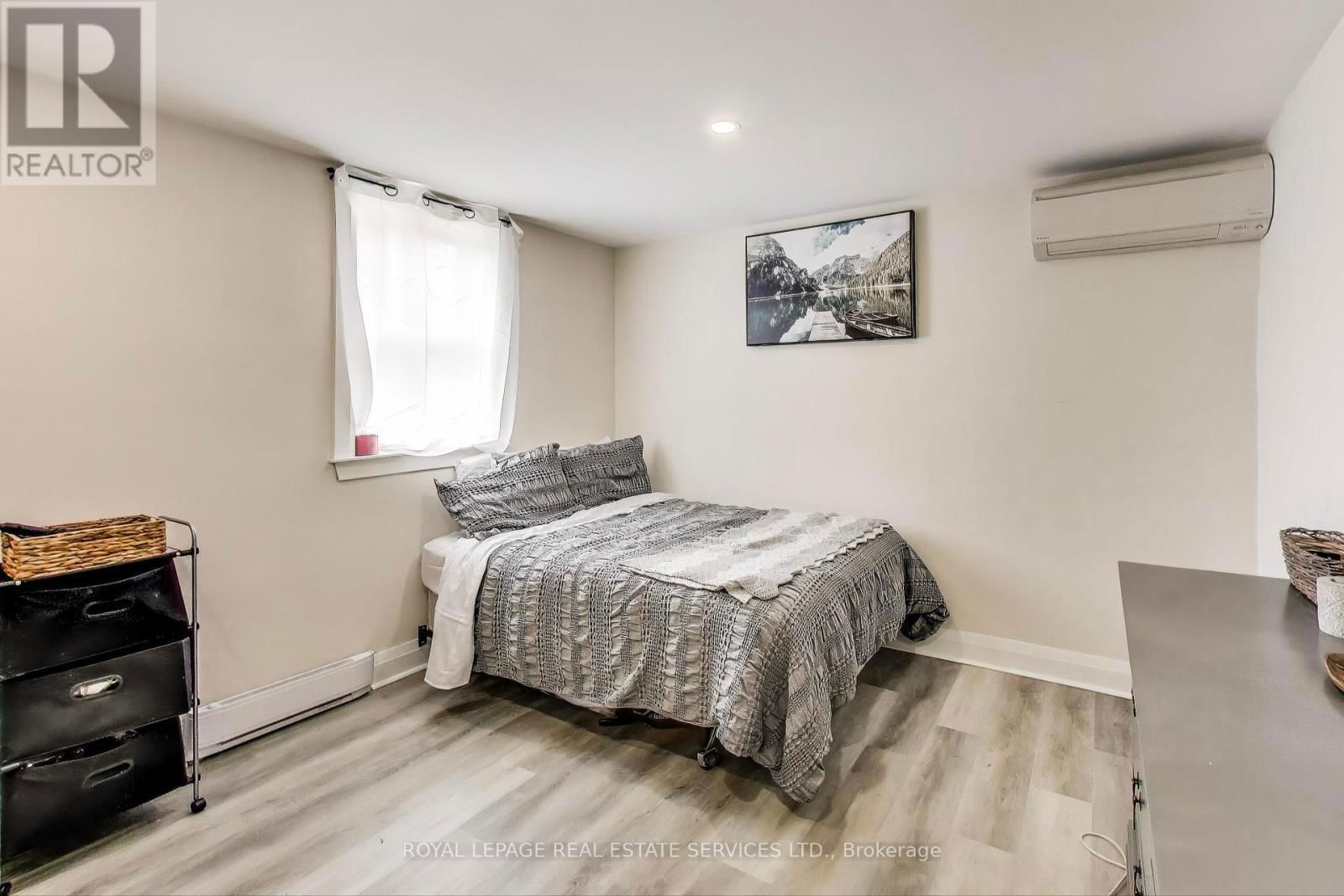 18 EWING STREET Image 8