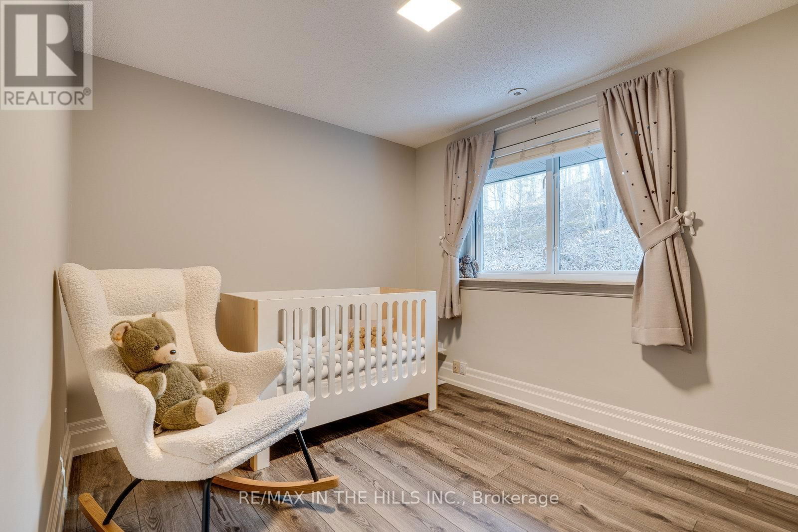 15357 MCLAUGHLIN ROAD Image 24