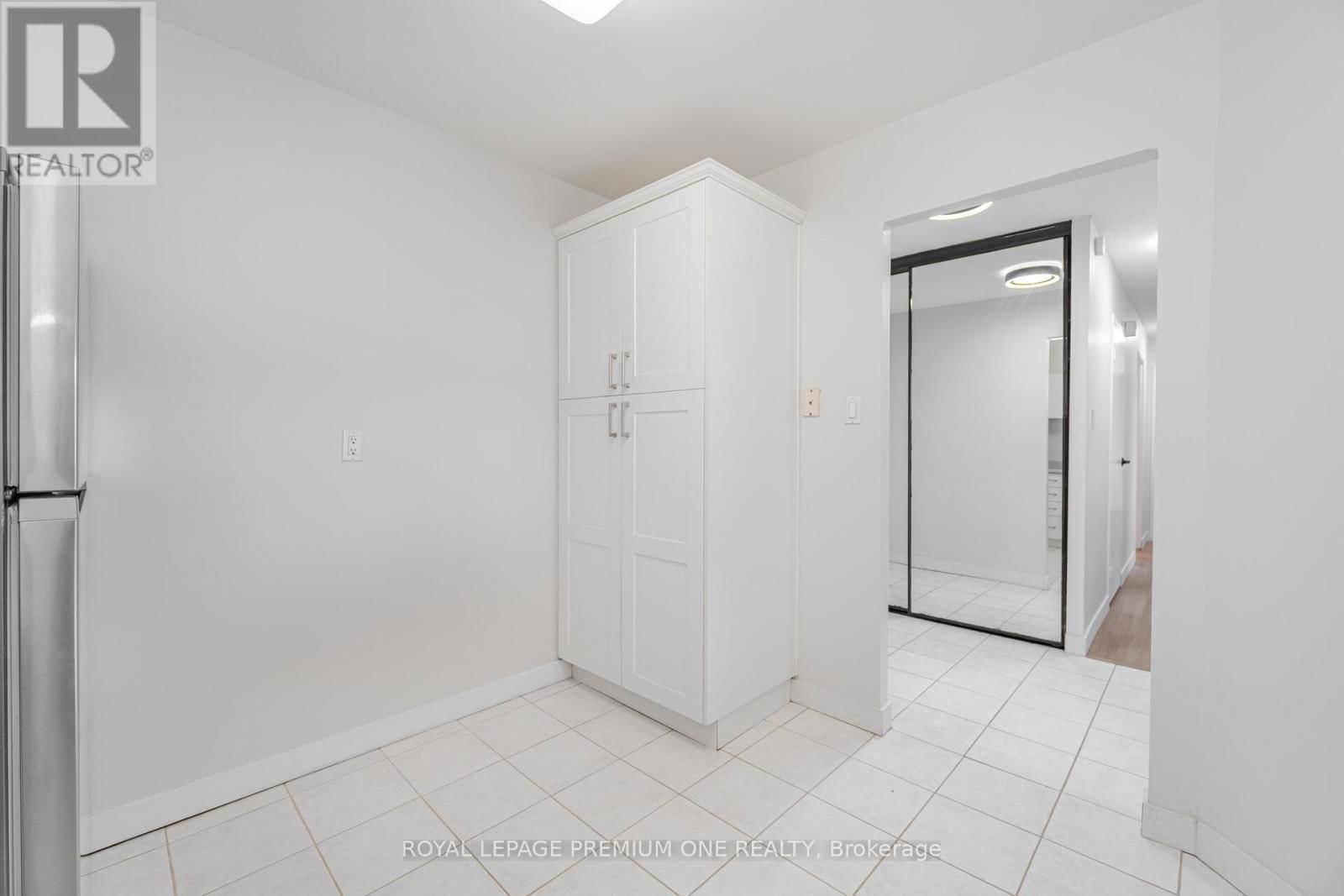 310 - 236 ALBION ROAD Image 19