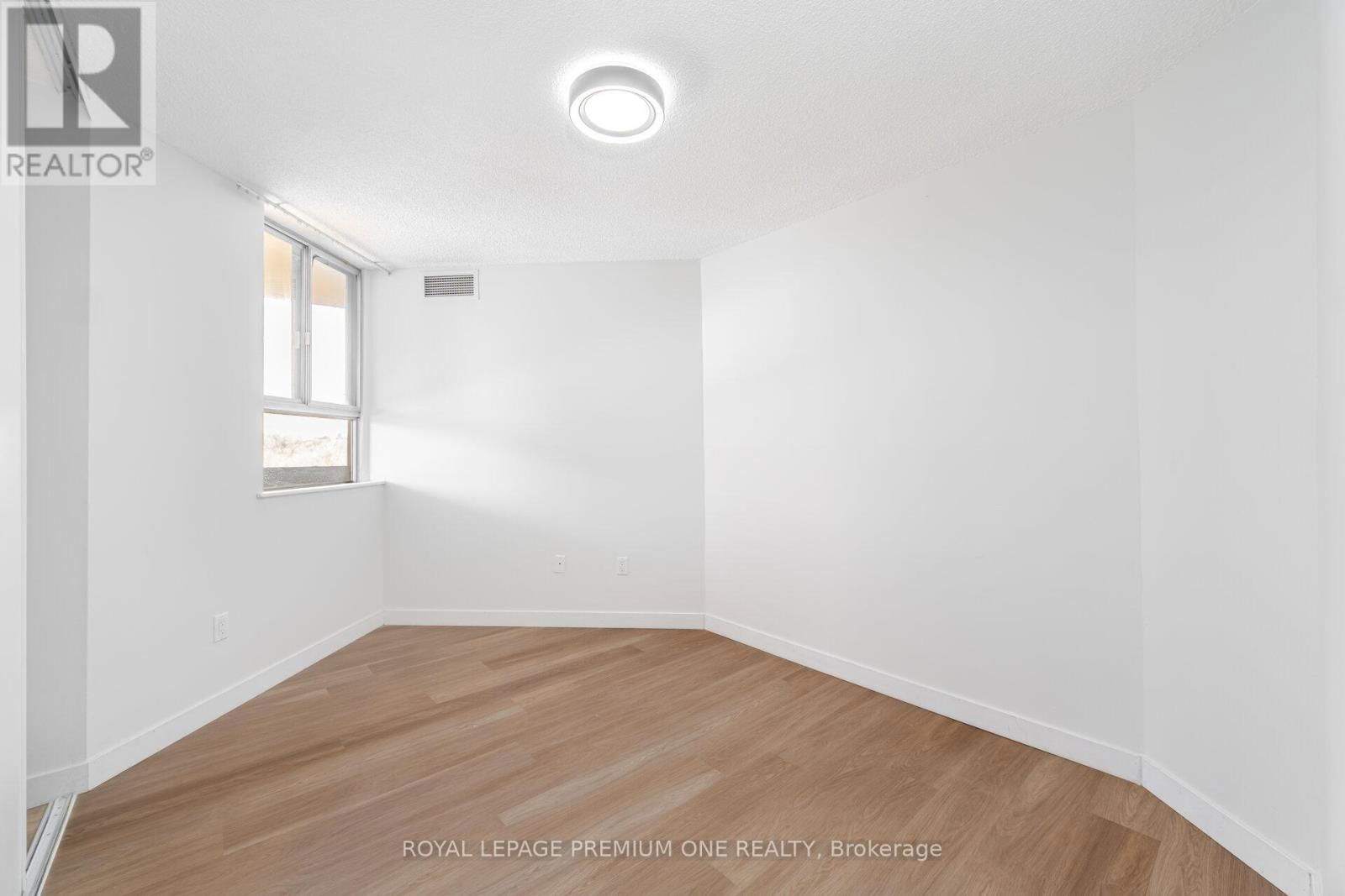 310 - 236 ALBION ROAD Image 27