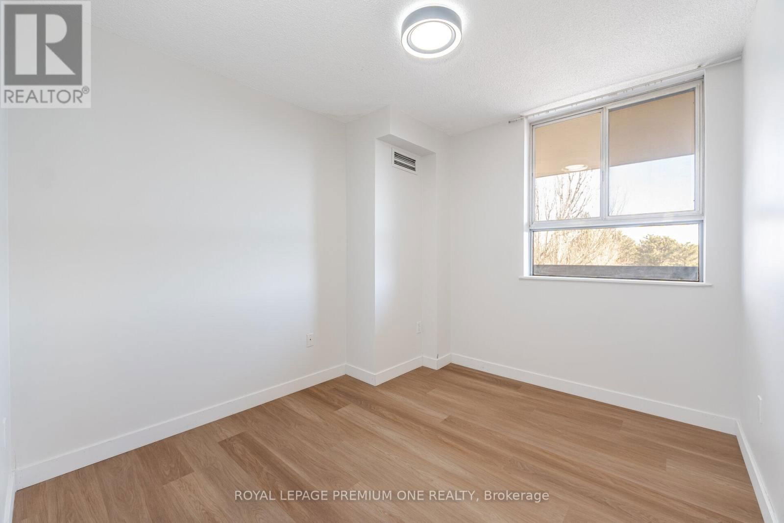 310 - 236 ALBION ROAD Image 29