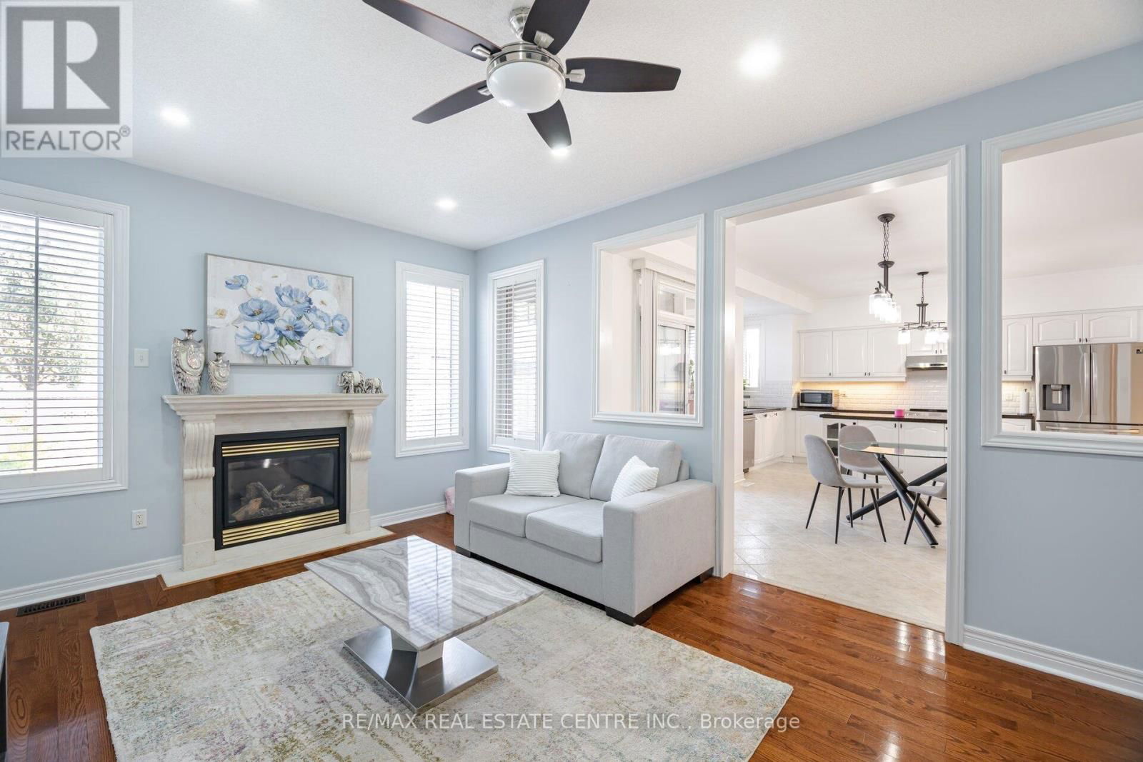 7 PRINCE EDWARD BOULEVARD Image 14