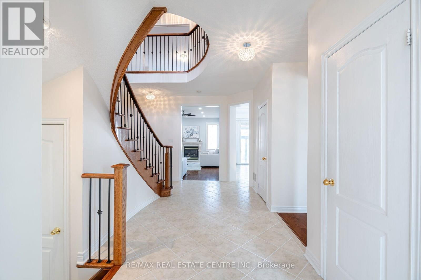 7 PRINCE EDWARD BOULEVARD Image 5